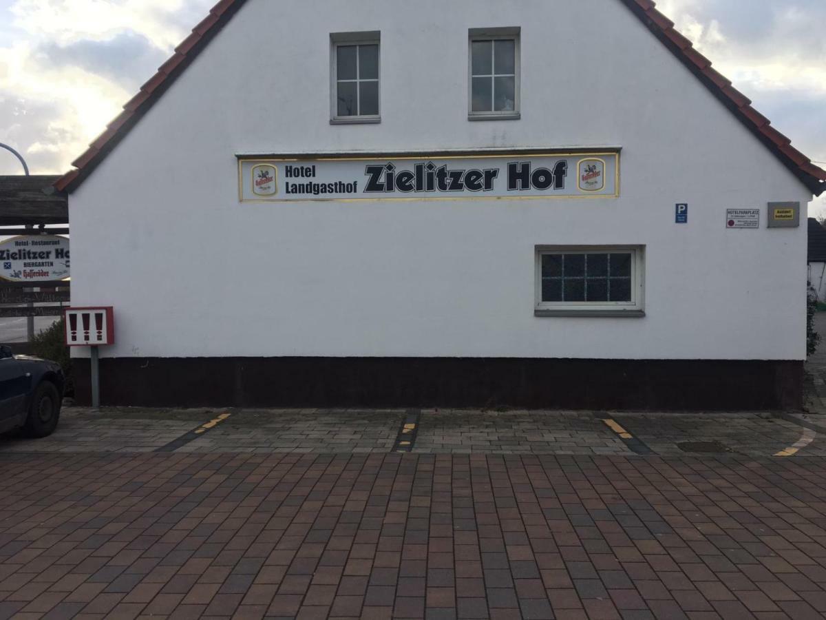 Zielitzer Hof Hotel Exterior photo